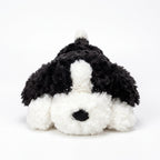 メルティアニマル 白黒犬 ぬいぐるみ まっすぐ見つめるつぶらな瞳と黒い垂れ耳が愛らしい正面ねそべり抱き枕ポーズ