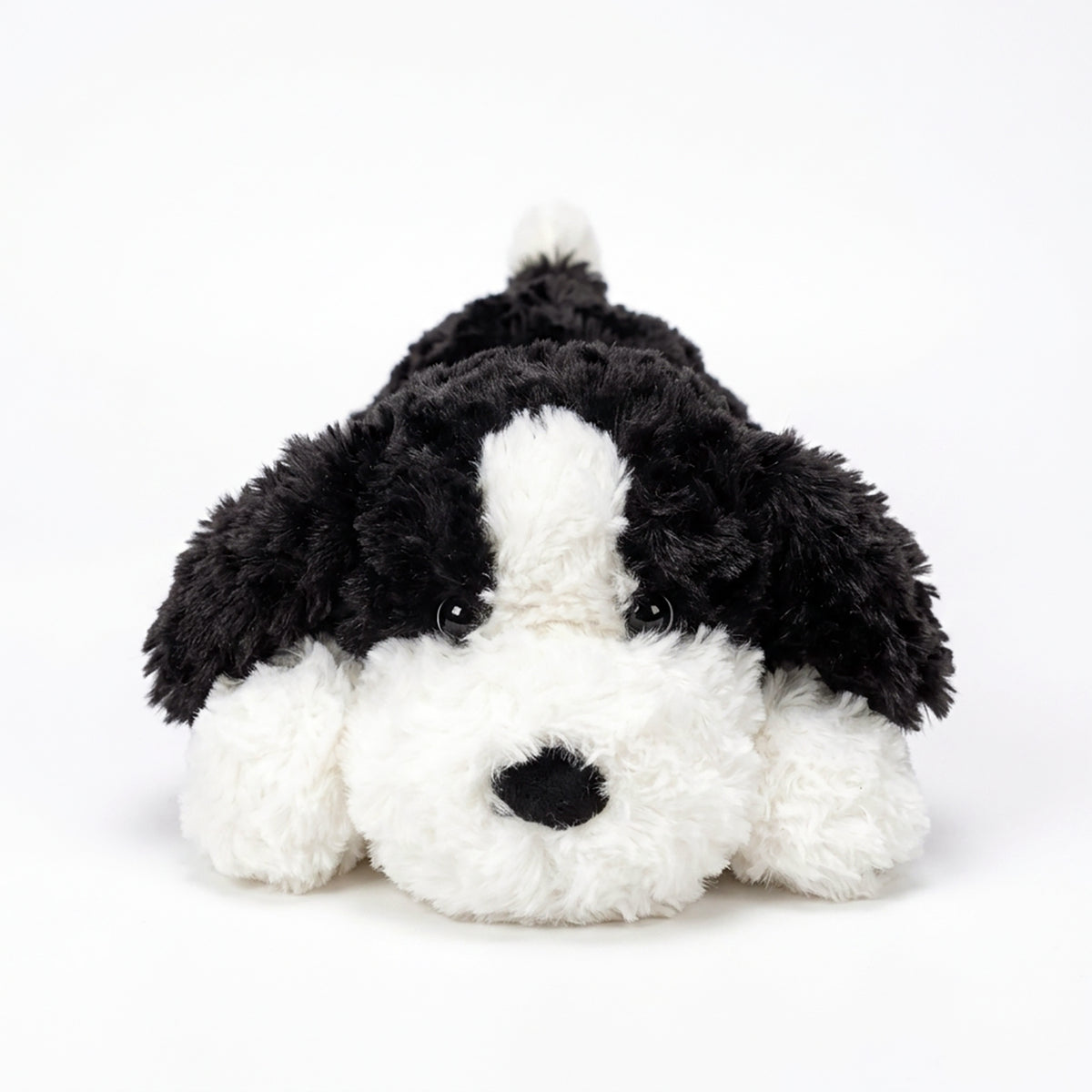 メルティアニマル 白黒犬 ぬいぐるみ まっすぐ見つめるつぶらな瞳と黒い垂れ耳が愛らしい正面ねそべり抱き枕ポーズ
