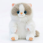 上品な毛並みと青い瞳が愛らしいラグドール猫ぬいぐるみ（25cm）の正面カット