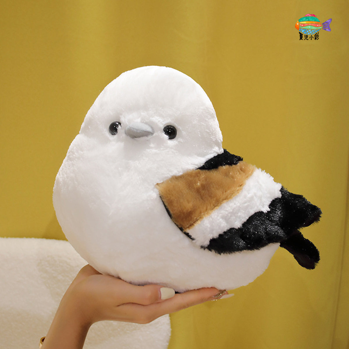 シマエナガ ぬいぐるみ 手のひらサイズ感 つぶらな瞳ともふもふの羽並み
