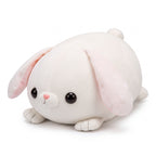 ウサギ ぬいぐるみ 白背景 ぺたっと寝そべる愛らしい垂れ耳と丸いフォルム とろける もちもちアニマル