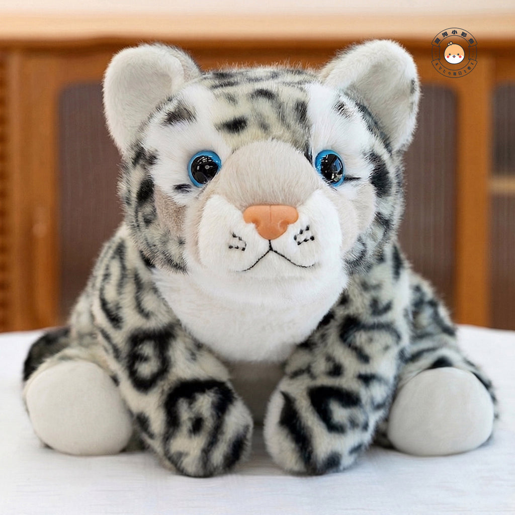 ユキヒョウのぬいぐるみ つぶらな瞳と特徴的な斑紋の正面イメージ
