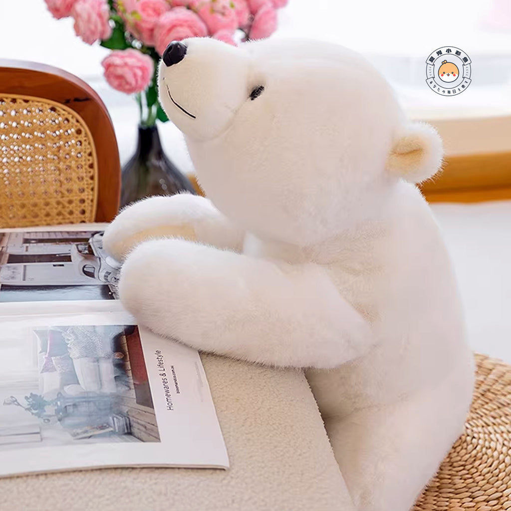 シロクマのぬいぐるみをお部屋に飾ったインテリアイメージ